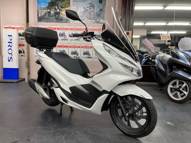 カスタム新車 好評販売中のホンダpcx125 実用性の高い快適カスタムパッケージ販売中 Bike Shop Todaya 戸田屋モータース