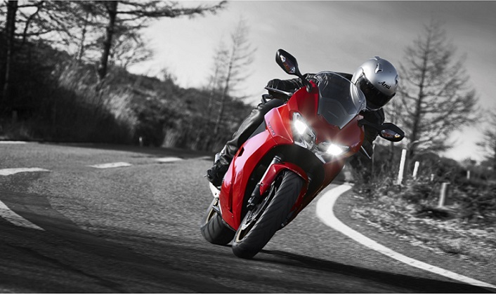 ホンダ・VFR800F 2017年モデルが新発売！！5