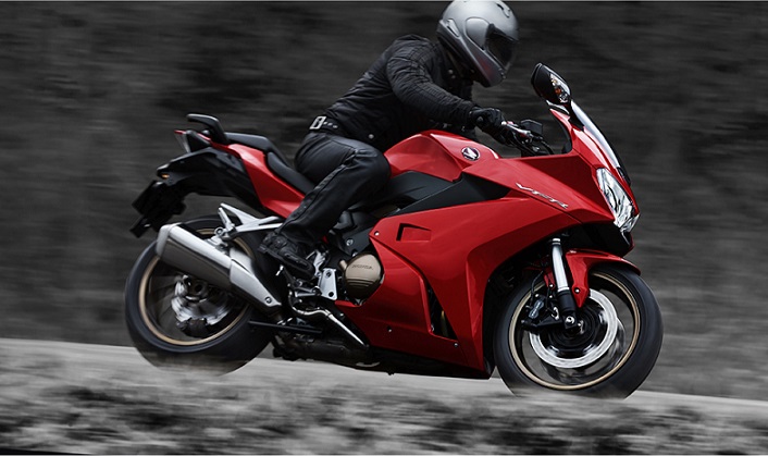 ホンダ・VFR800F 2017年モデルが新発売！！6