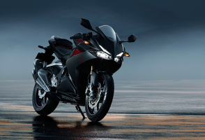 HONDA＜ホンダ＞・CBR250RR発売スタート！