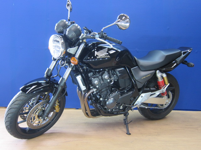 ＜上質中古車＞ホンダ CB400SF VTEC Revo の上質中古車が入荷いたしました♪5