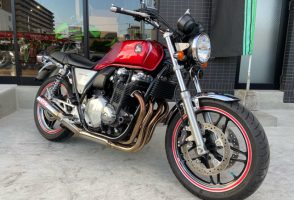 【中古車】ホンダ　CB1100のカスタムお買い得中古車が入荷しました！