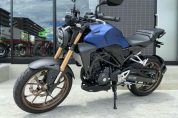 ホンダ・CB250R　オプション多数装備のお買得中古車入荷致しました！5