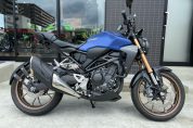 ホンダ・CB250R　オプション多数装備のお買得中古車入荷致しました！2