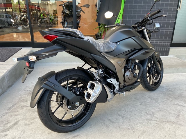 SUZUKI　ジクサー250のマットブラック入荷しました♪3