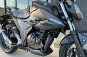 SUZUKI　ジクサー250のマットブラック入荷しました♪5