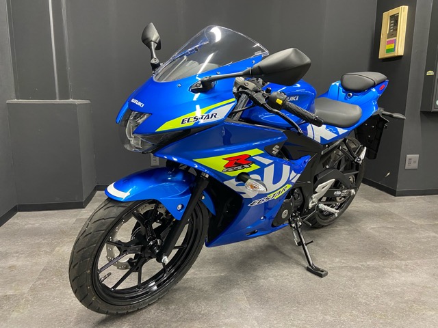 SUZUKI GSX-R125 2021年モデルの上質中古車が入荷しました♪5