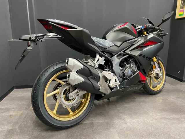 HONDA・CBR250RR マットブラック、１台即納可能です♪3