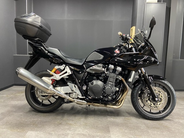 ホンダ・CB1300SFスーパーボルドールの中古車が入荷しました♪2