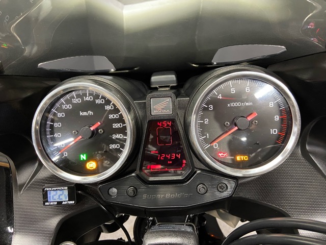 ホンダ・CB1300SFスーパーボルドールの中古車が入荷しました♪7