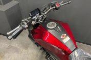 ホンダ CB250R ABS レッドの展示在庫車両が入荷しました♪7