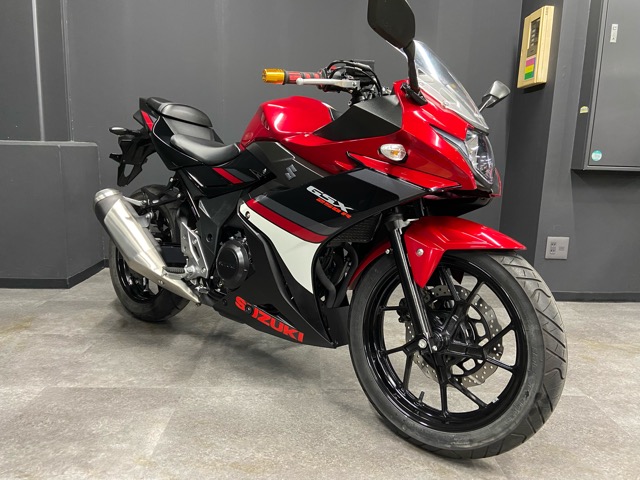 スズキ・GSX250Rの中古車が入荷致しました♪