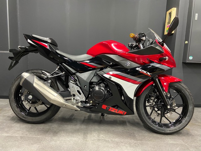 スズキ・GSX250Rの中古車が入荷致しました♪2