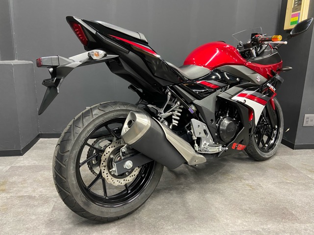 スズキ・GSX250Rの中古車が入荷致しました♪3