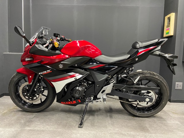 スズキ・GSX250Rの中古車が入荷致しました♪4