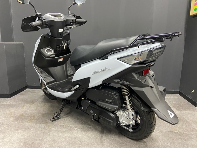 スズキ スウィッシュリミテッドの新車が１台入荷致しました♪6