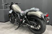 【ホンダ】レブル２５０・マットアーマードシルバーメタリックが入荷しました♪6