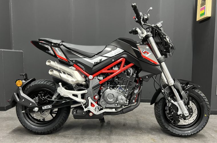 Benelli 【ベネリ】TNT125が入荷しました♪5