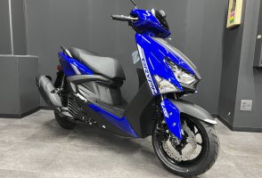 ヤマハの新型シグナス・シグナスグリファスのブルーが入荷しました♪