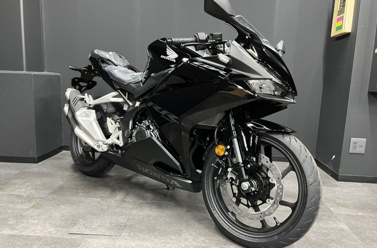 ホンダ CBR250RR 新色入荷致しました！