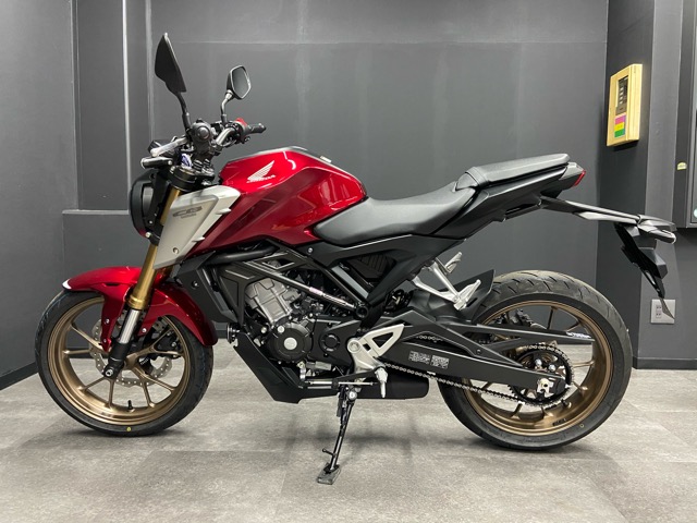 CB125Rの即納可能新車が１台入荷致しました！4