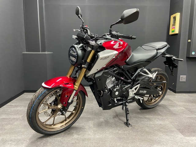 CB125Rの即納可能新車が１台入荷致しました！5