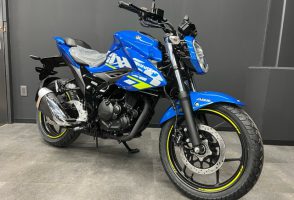 【新車入荷情報】SUZUKI・ジクサー１５０ トリトンブルーの即納可能車が入荷しました♪