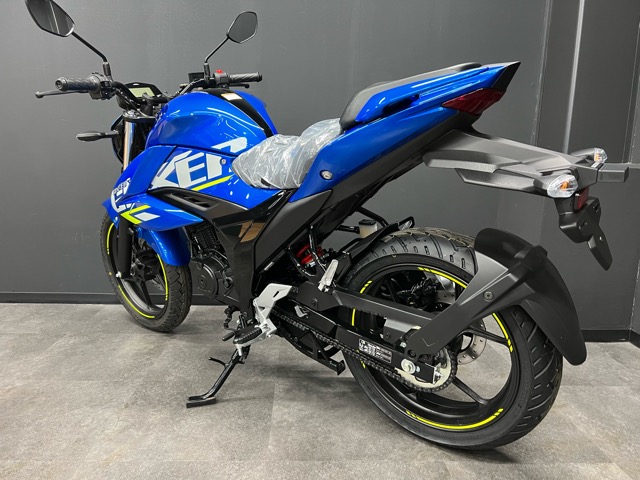 【新車入荷情報】SUZUKI・ジクサー１５０ トリトンブルーの即納可能車が入荷しました♪6