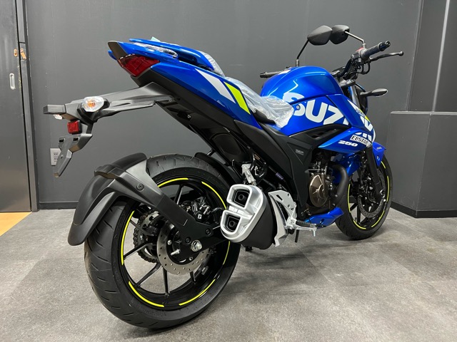 【即納可能です】スズキ・ジクサー250 トリトンブルーメタリック入荷♪3