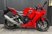 【中古車入荷情報】ホンダ・CBR250R ABS ミレニアムレッド入荷致しました♪2