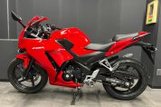 【中古車入荷情報】ホンダ・CBR250R ABS ミレニアムレッド入荷致しました♪4