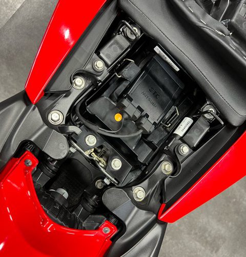 【中古車入荷情報】ホンダ・CBR250R ABS ミレニアムレッド入荷致しました♪8