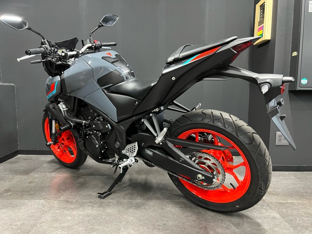 【中古車入荷情報】YAMAHA MT-25 2021年・パステルダークグレー6