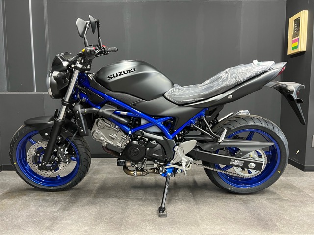 スズキ・SV650 2022年モデル マットブラックメタリック入荷！4