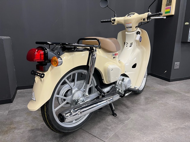 ホンダ・新型スーパーカブ１１０/２０２２年モデルのベージュが入荷しました♪3