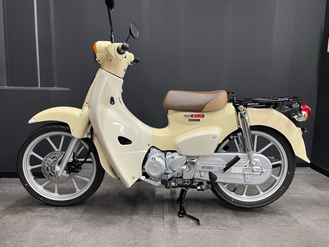 ホンダ・新型スーパーカブ１１０/２０２２年モデルのベージュが入荷しました♪4