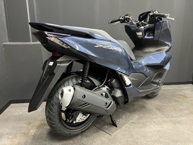 ホンダ・PCX160にニューカラー登場！3