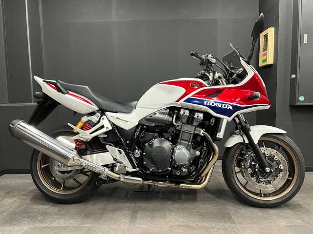 ホンダ CB1300スーパーボルドール・中古車が入荷致しました！2