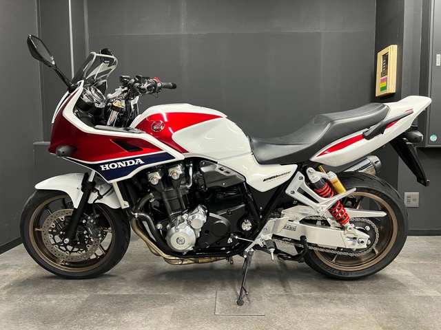 ホンダ CB1300スーパーボルドール・中古車が入荷致しました！4