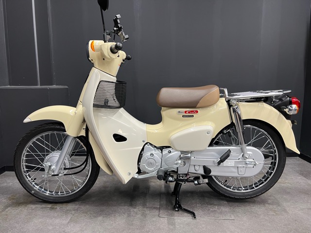 スーパーカブ110【ＪＡ４４】バージンベージュの中古車が入荷しました♪4