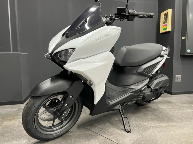 ヤマハ・２０２２年の新型スクーター X FORCE（エックスフォース）入荷致しました♪5