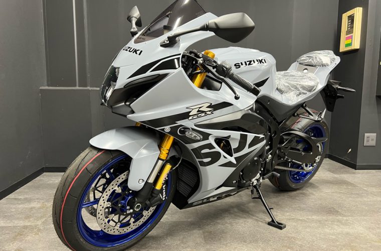 スズキ・GSX-R1000R グラスマットメカニカルグレー入荷しました！5