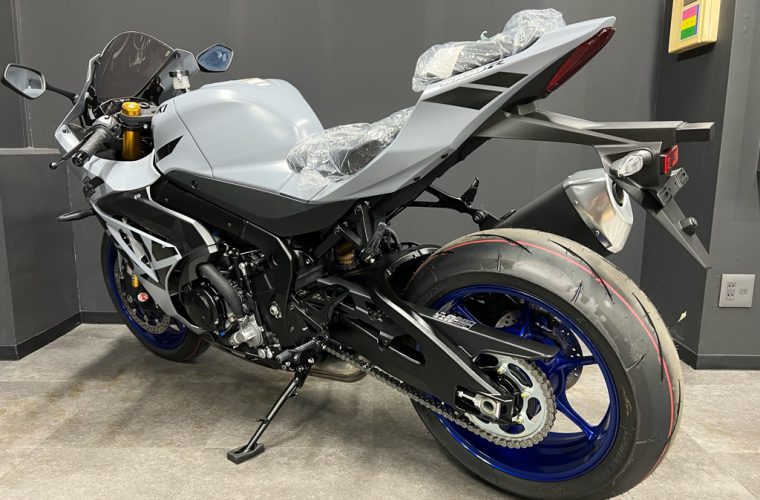 スズキ・GSX-R1000R グラスマットメカニカルグレー入荷しました！6