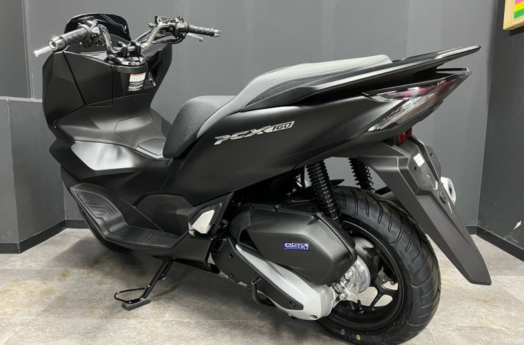 ホンダ・PCX160 ABS/2022年モデル・マットギャラクシーブラックメタリック入荷しました！6