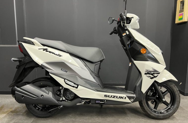 スズキ・新型スクーターアヴェニス125、入荷しました♪2