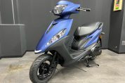 ヤマハの新型スクーター・JOG125、入荷しました♪5