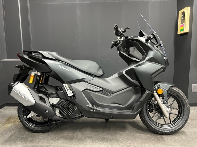 【ホンダ】新型ADV160・マットガンパウダーブラックメタリック入荷！2