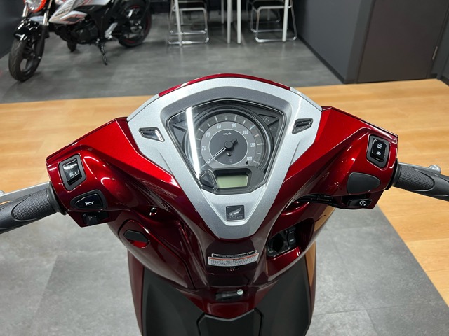 【ホンダ】リード１２５・２０２３年カラー、レッドが入荷しました♪7