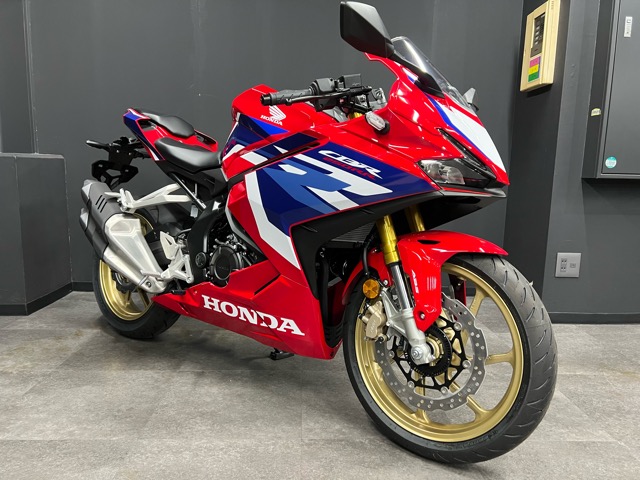 ホンダ CBR250RR・2023年の新型が入荷致しました♪