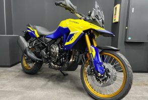 スズキの新型・Vストローム800DEが入荷致しました♪